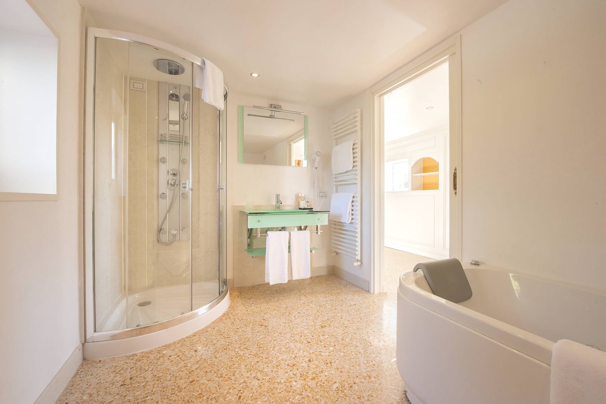 presidential suite | bathroom | free toiletries, hair dryer, towels, soap