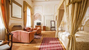 Presidential-Suite | 1 Schlafzimmer, hochwertige Bettwaren, Daunenbettdecken