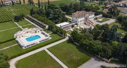 Hotel Relais Villa CornĂšr della Regina