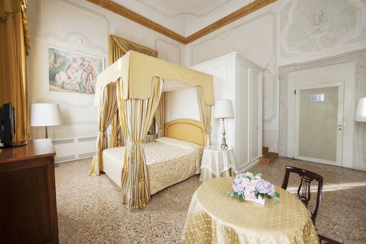 1 habitación, ropa de cama de alta calidad y cubrecamas