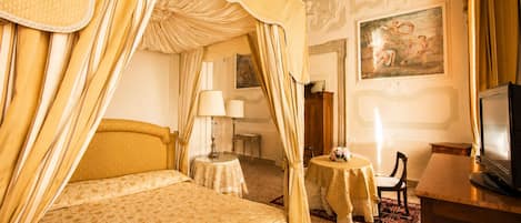 Suite junior | Ropa de cama de alta calidad y edredones de plumas