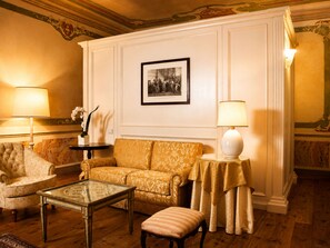 Suite | Hochwertige Bettwaren, Daunenbettdecken, Select-Comfort-Betten