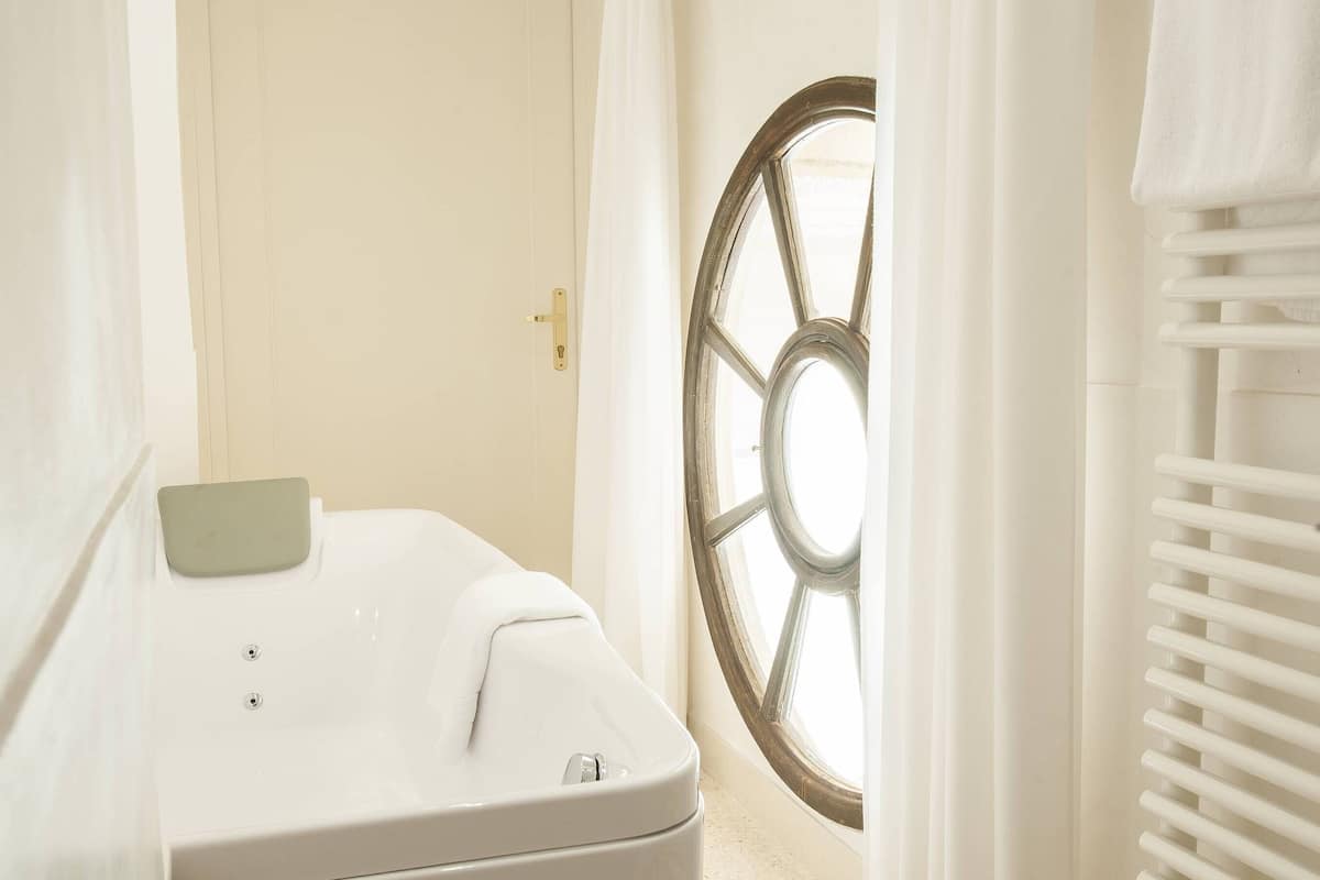 suite junior deluxe | private spa tub