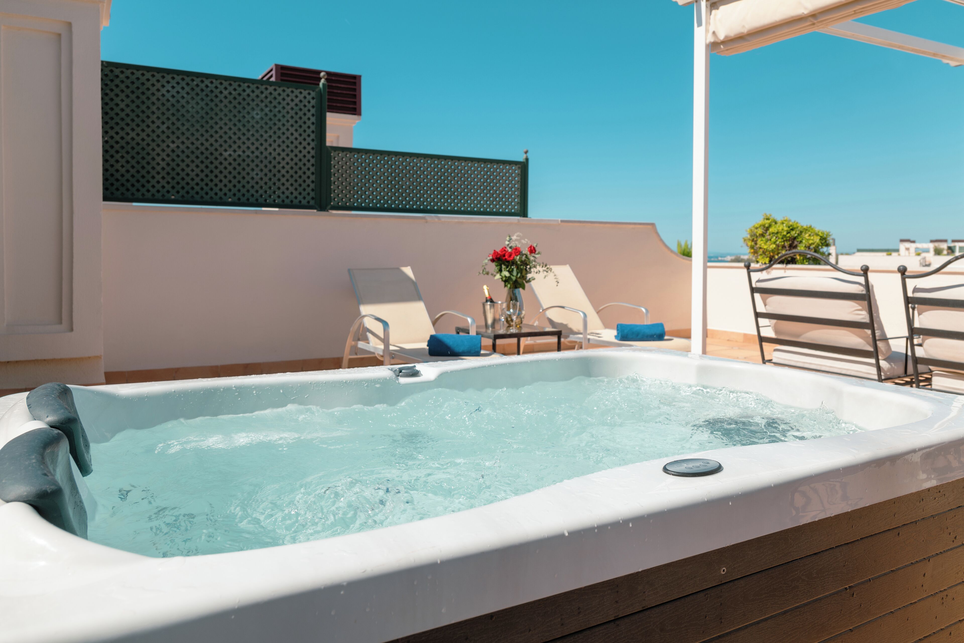 Ático, 1 habitación, vistas al mar | Terraza o patio