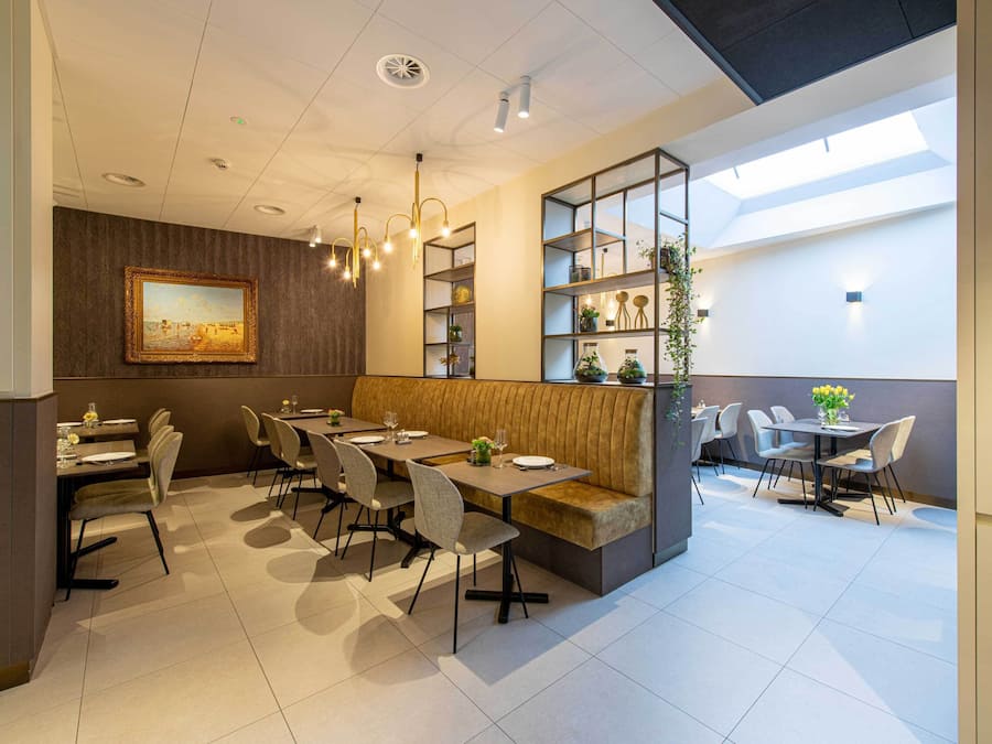 Frokost, lunsj og middag serveres, belgiske retter