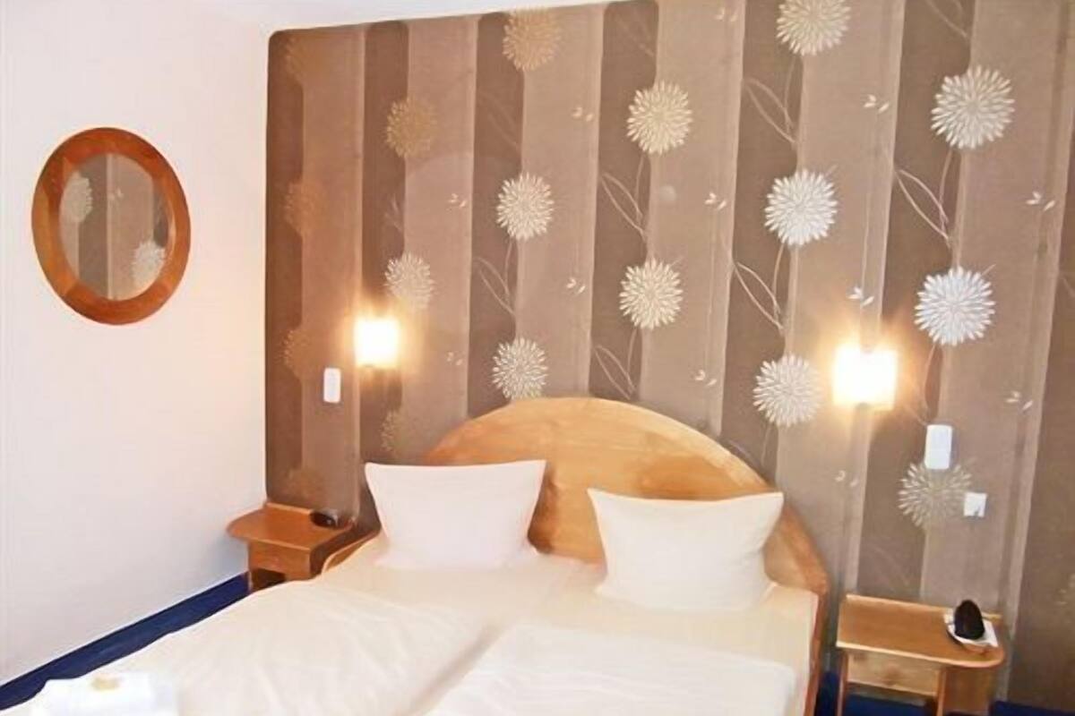 Standard-Doppel- oder -Zweibettzimmer