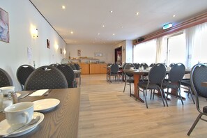 Daily buffet breakfast (EUR 8 per person)