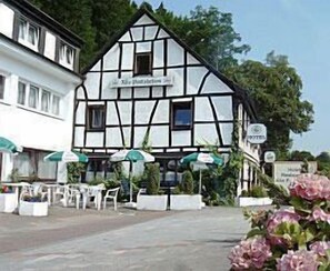 Exterior - Hotel Alte Poststation (Overath)