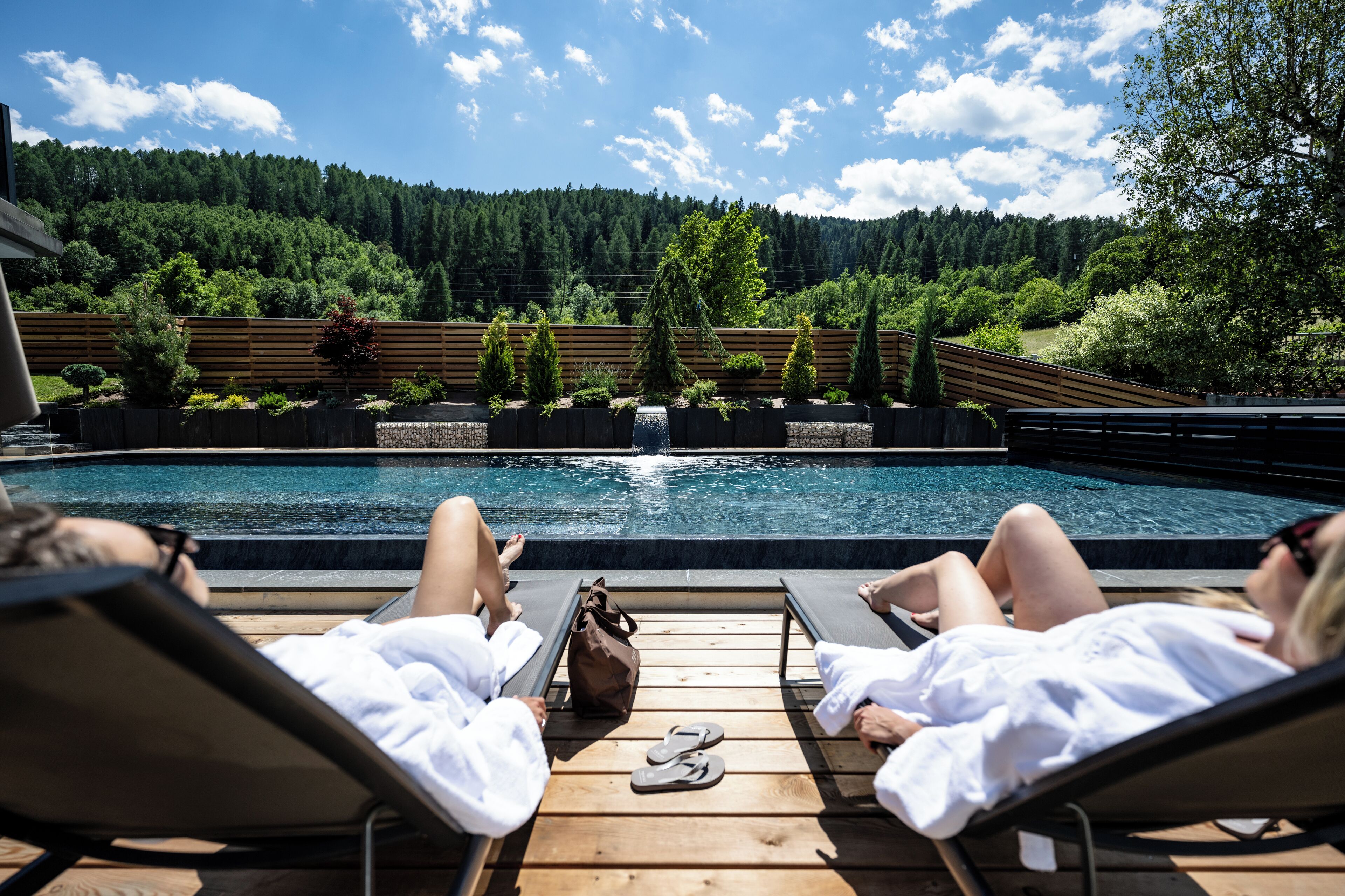 Piscine couverte, piscine extérieure