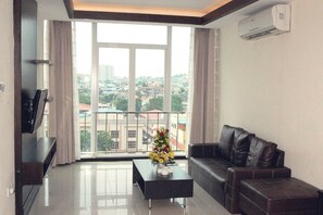 In-room safe, free WiFi