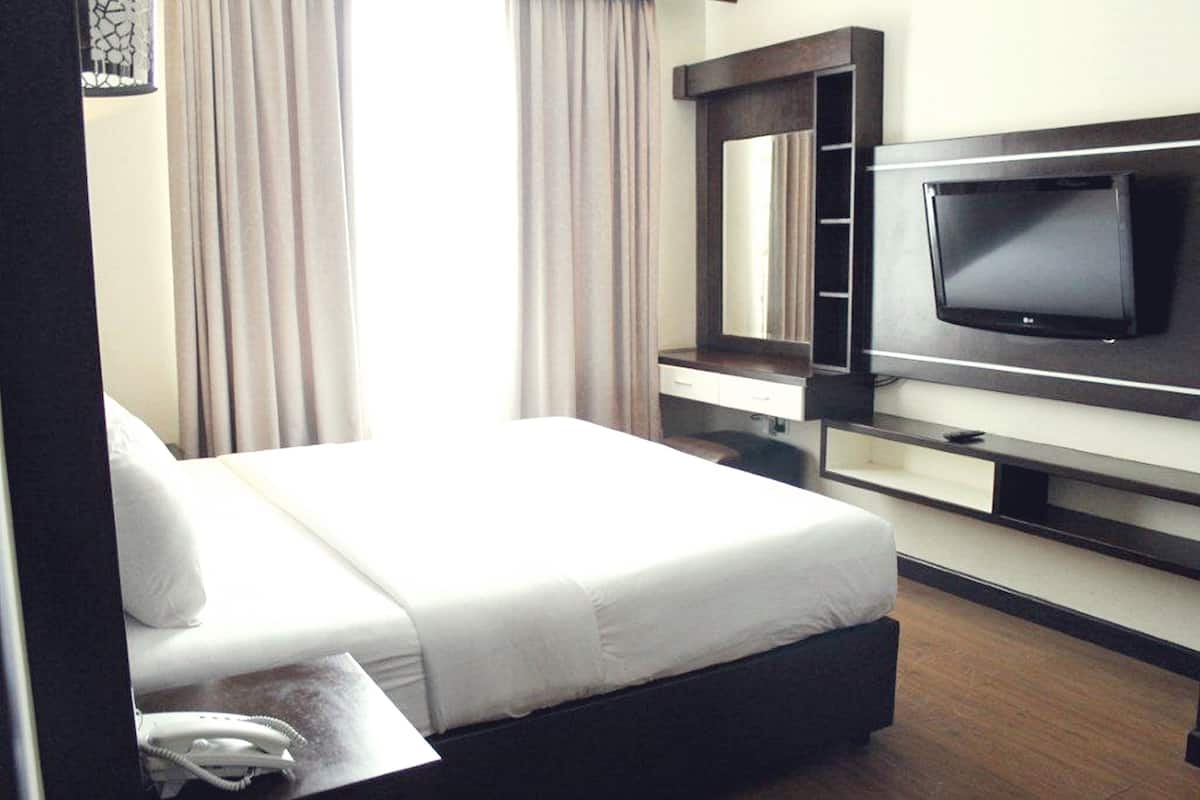 1 bedroom, in-room safe, free WiFi