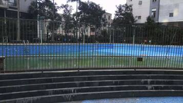 Kolam renang rooftop