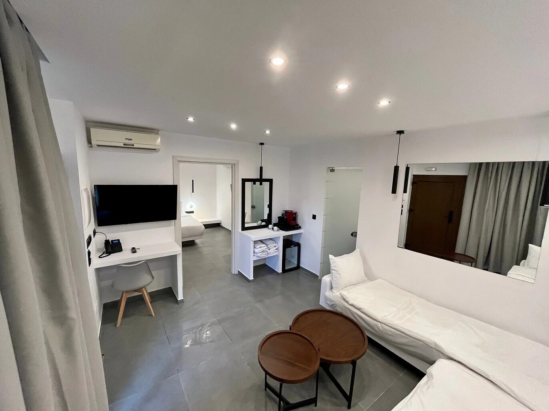 行政客房, 通行无障碍 | 埃及棉床单、高档床上用品、羽绒被、记忆海绵床垫