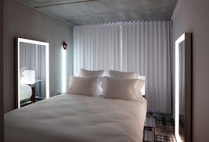 Premium bedding, in-room safe, desk, soundproofing