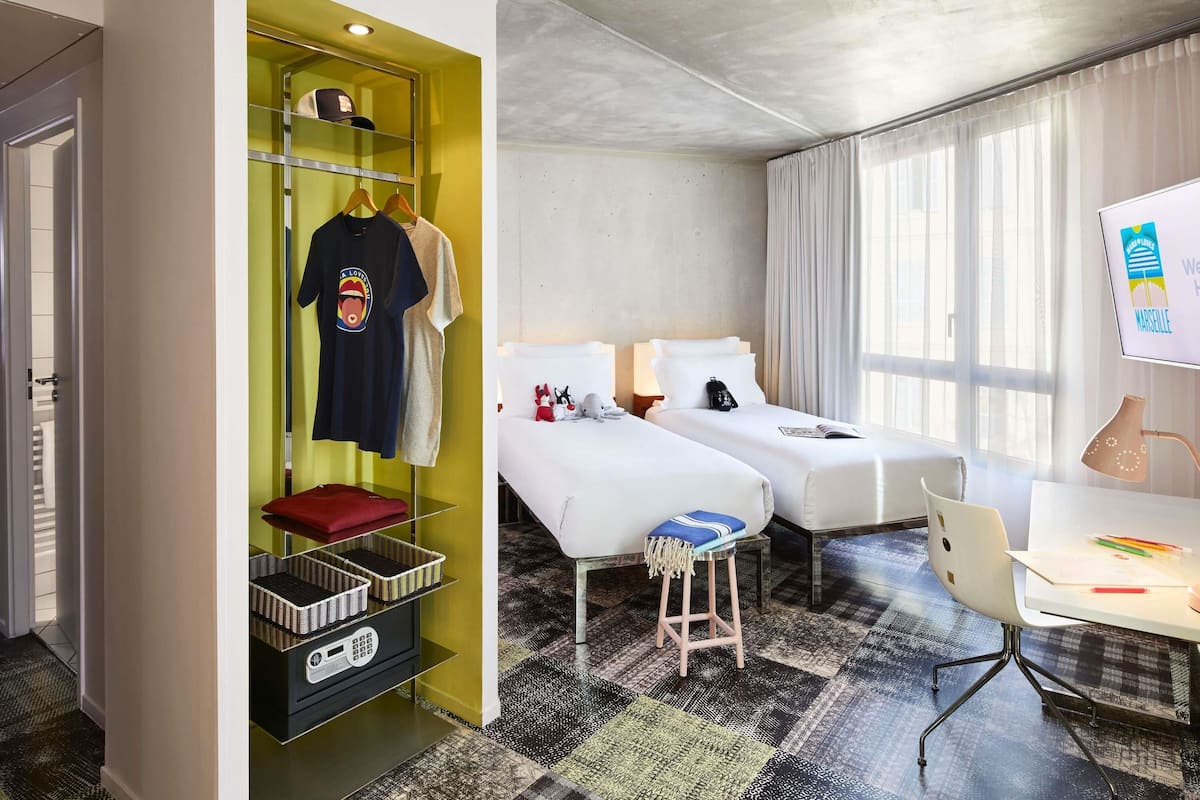 Premium bedding, in-room safe, desk, soundproofing