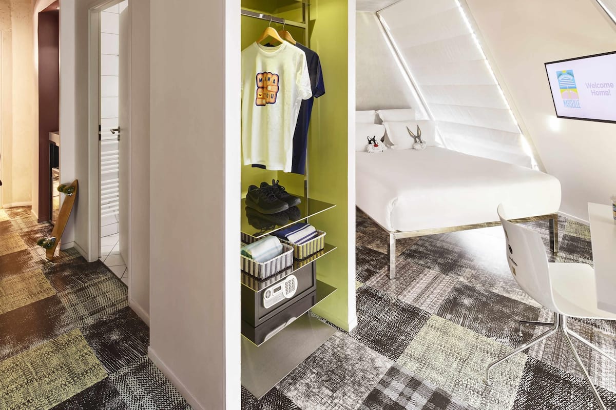 Small Mama Double | Sengetøy av topp kvalitet, safe på rommet, skrivebord og lydisolert