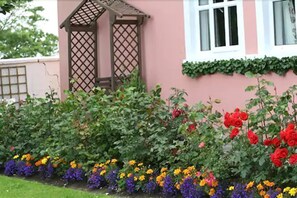 Garden - Murphy's Farmhouse (Castlemaine)