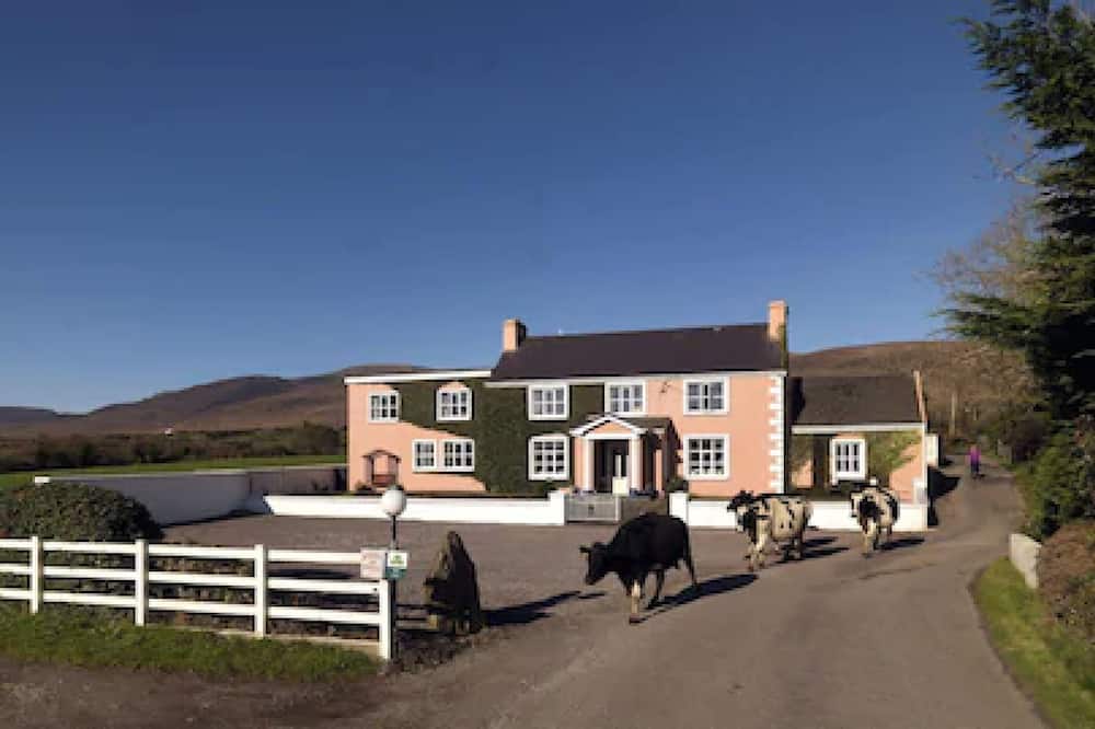 Murphy's Farmhouse
