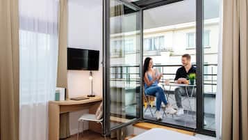Studio, 1 Double Bed, Terrace | Premium bedding, desk, iron/ironing board (on request), cribs (free)
