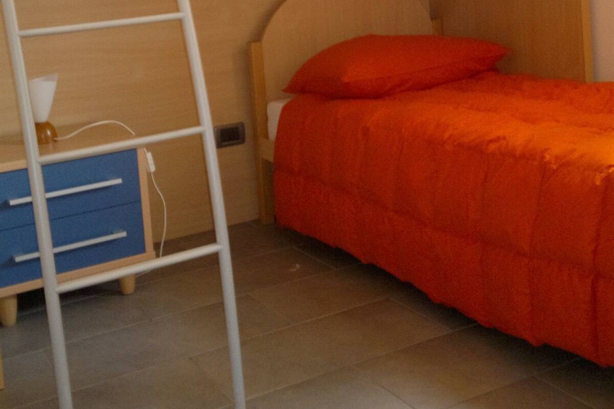 1 室のベッドルーム、高級寝具、羽毛の掛け布団、セーフティボックス (室内)