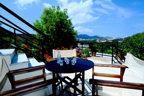 Lobby sitting area - Golden Apartments (Agios Nikolaos)