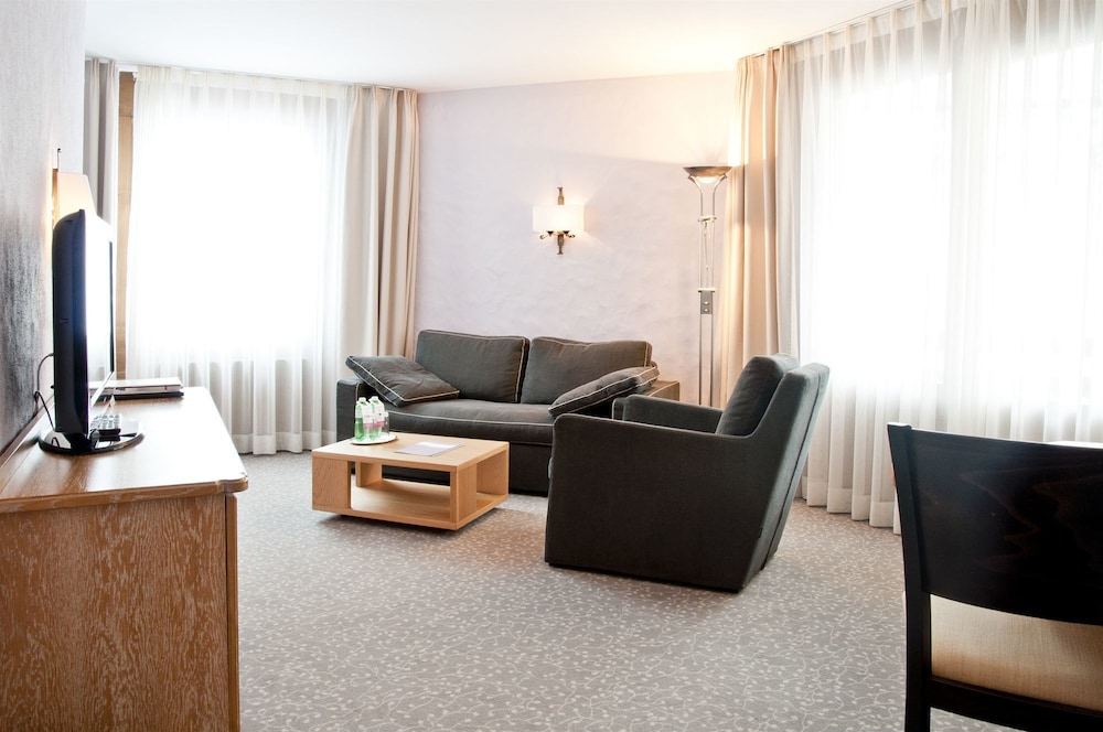 Hotel Restaurant Rosatsch by null