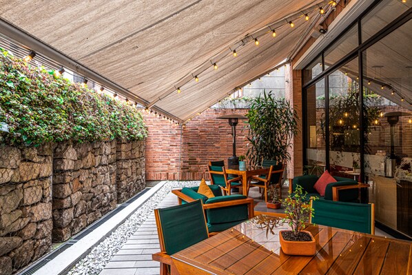 Terrasse/gårdhave