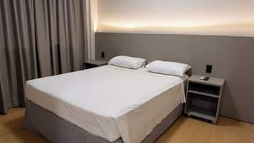 Minibar, free WiFi, bed sheets