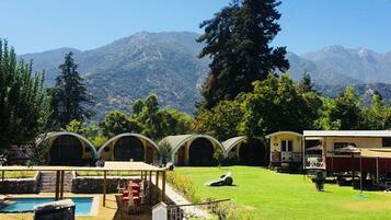 季節性室外泳池;泳池傘