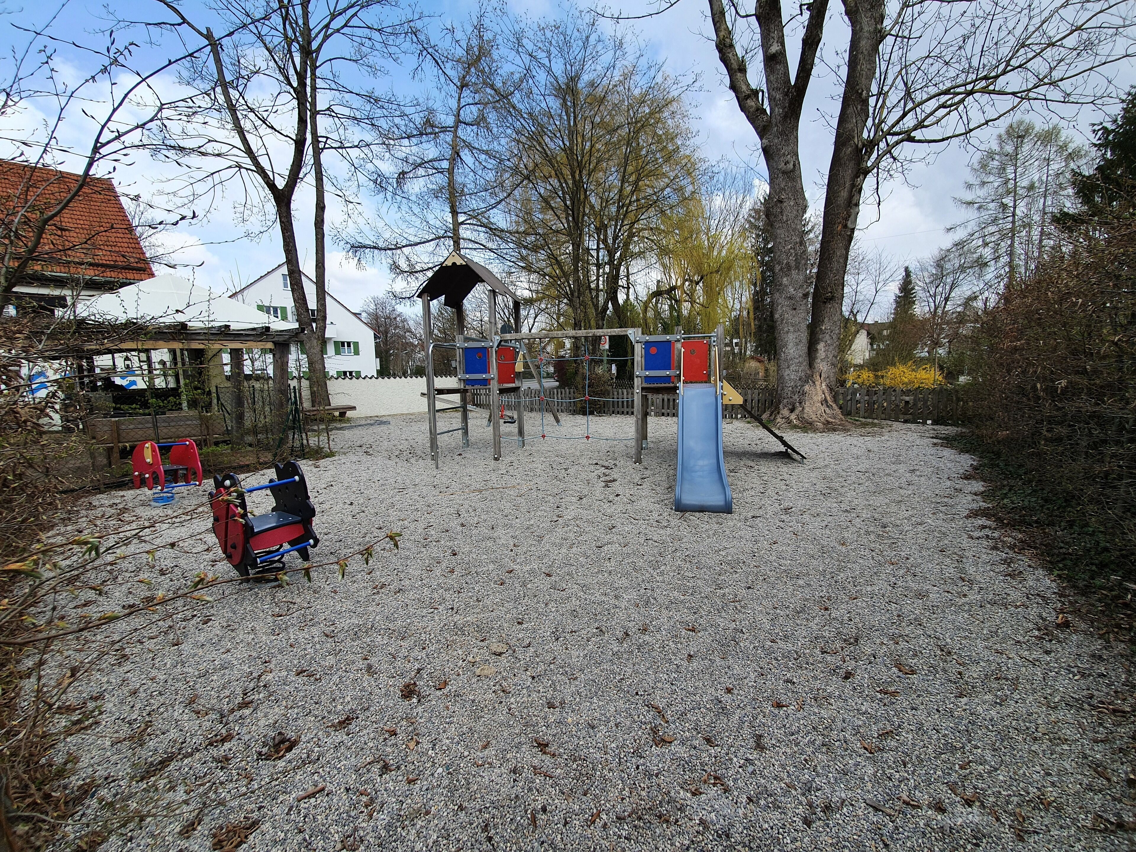 children’s play area – outdoor