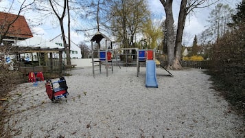 Außen-Kinderspielplatz