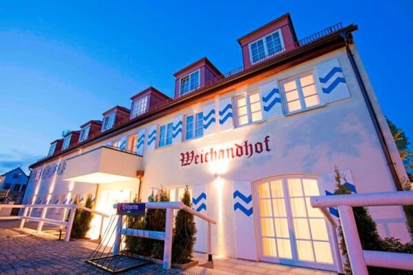 Front of property - evening/night