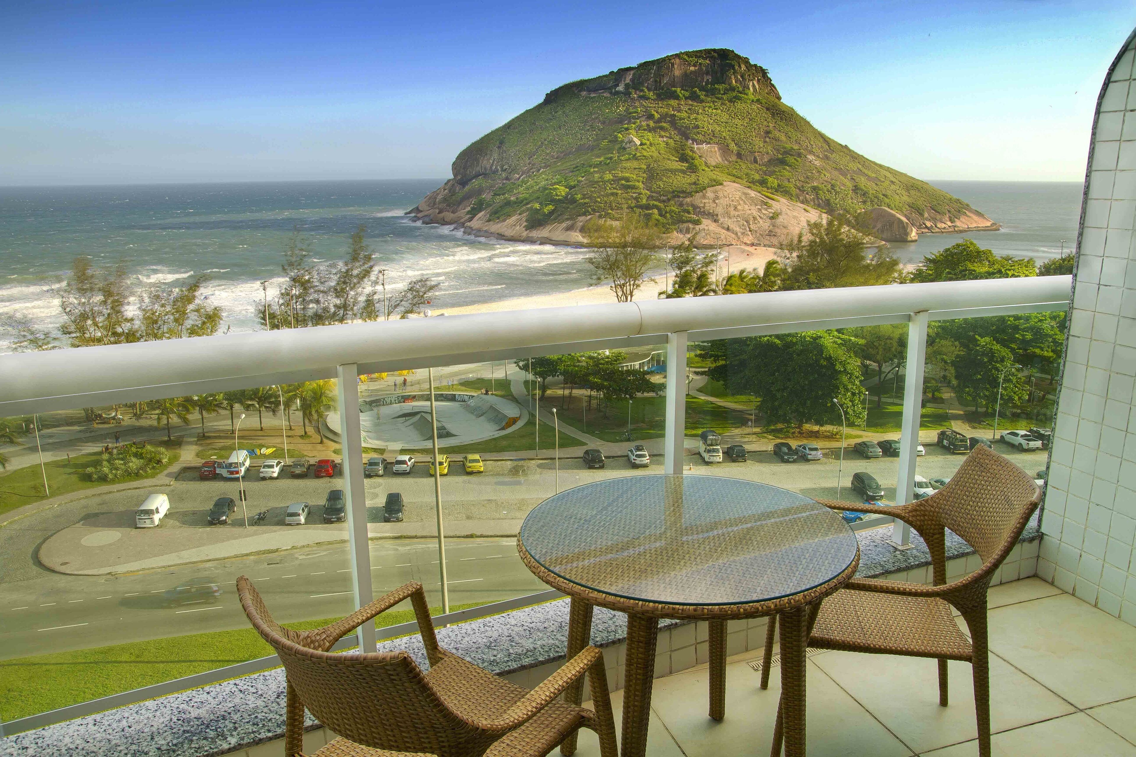 Executive Room, Ocean View | Living area | 32-inch TV with digital channels