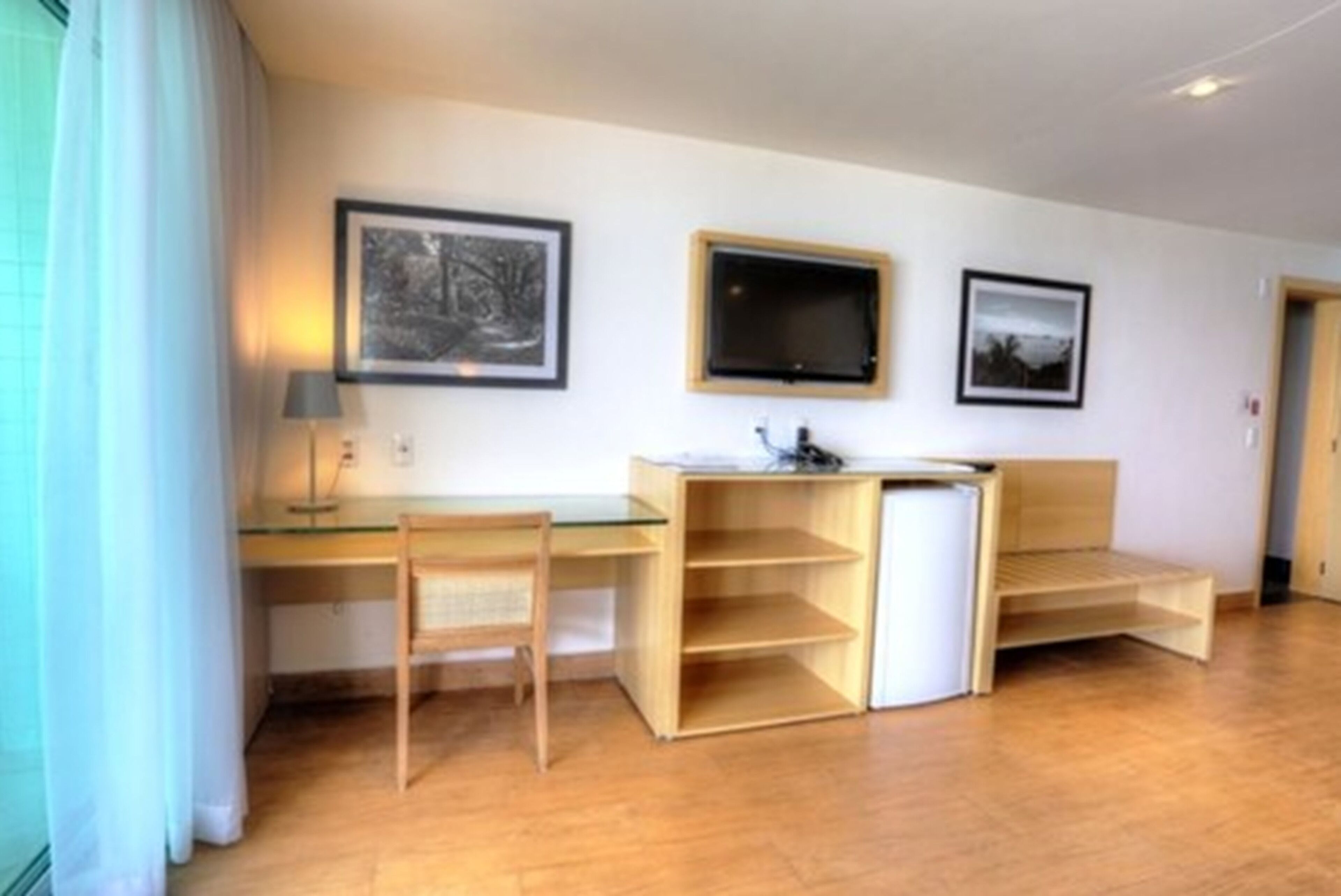 1 bedroom, premium bedding, minibar, in-room safe