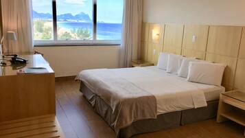 Ropa de cama de alta calidad y minibar