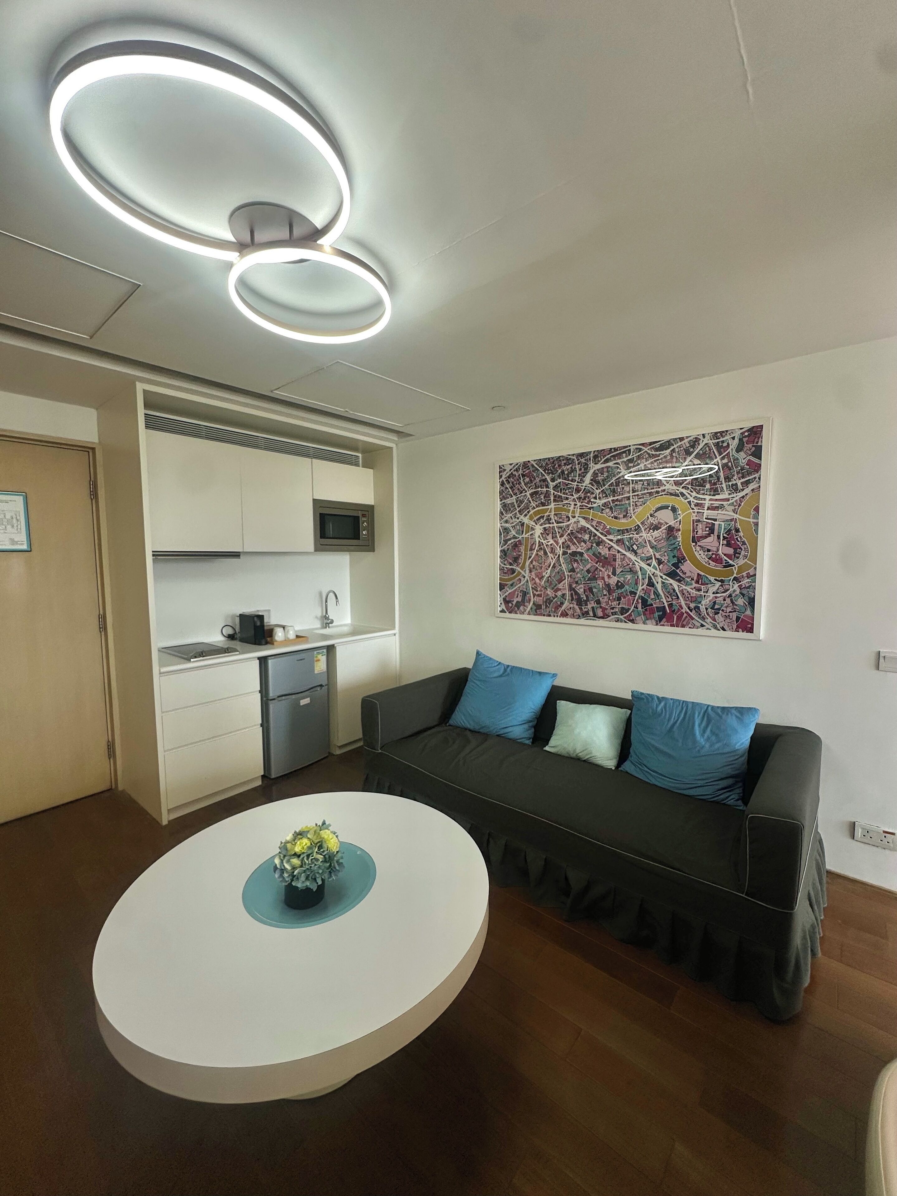 1 bedroom, in-room safe, individually decorated, desk