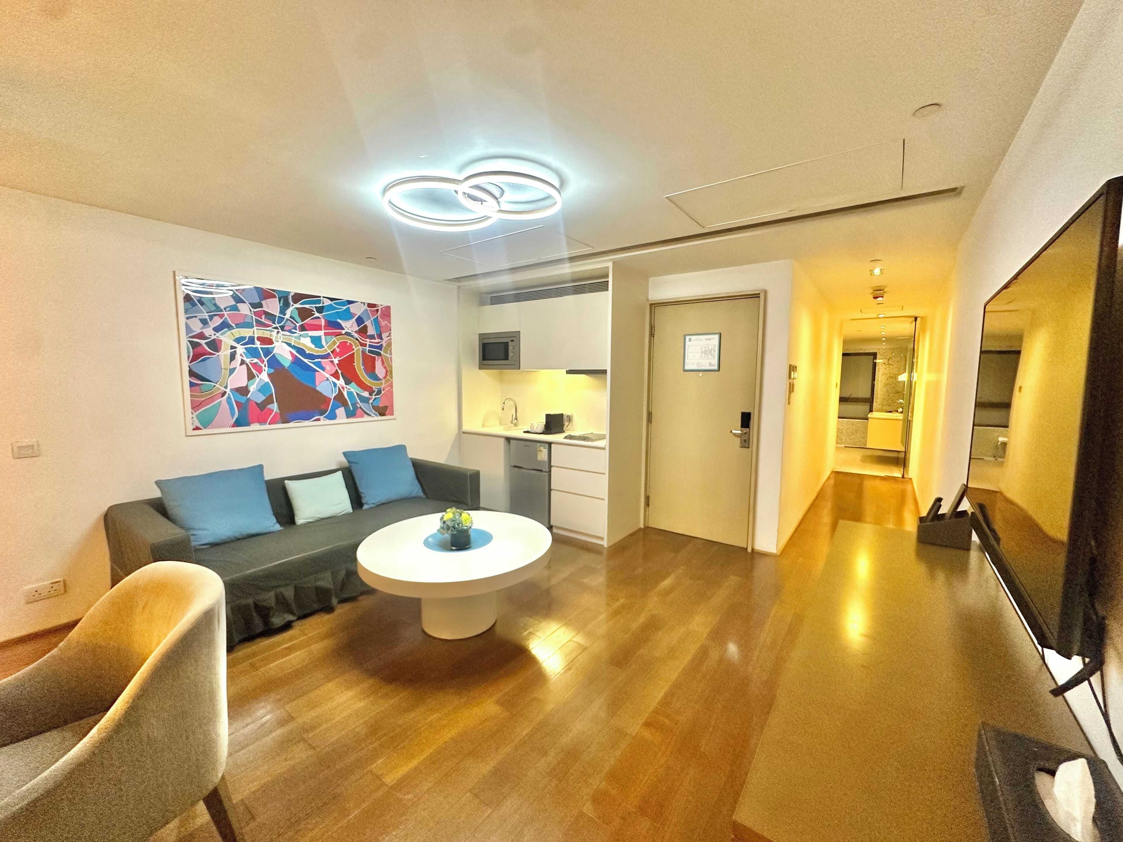 Suite Superior, 1 letto king, non fumatori, vista porto | Cucina privata | Mini-frigorifero, microonde, piano cottura, bollitore elettrico