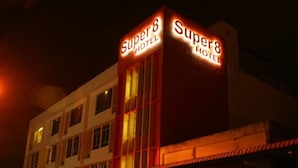 A hotel named 'Super8 Hotel' with a prominent sign.