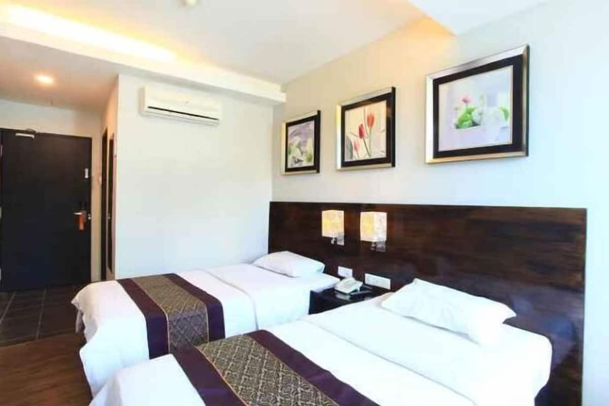 In-room safe, individually decorated, individually furnished, desk