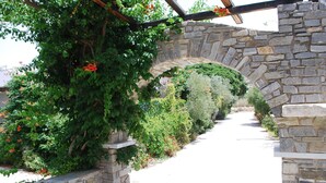 Exterior - Siroco's Rooms & Studios (Paros)