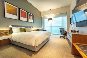 Executive Studio Suite, 1 King Bed, Balcony | Down duvets, minibar, in-room safe, desk - The Paragon Hotel Mexico City Santa Fe By Accor (Mexico City)