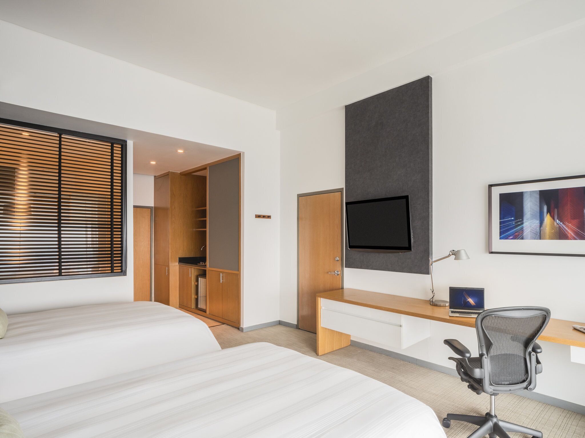 Deluxe Room, 2 Queen Beds (High Floor)