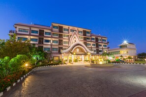 Exterior detail - Phanomrung Puri Boutique Hotels and Resorts (Nang Rong)