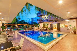 Outdoor pool - Phanomrung Puri Boutique Hotels and Resorts (Nang Rong)