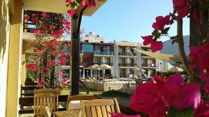 Standard Double Room | Terrace/patio - Otel Silvanus (Milas)