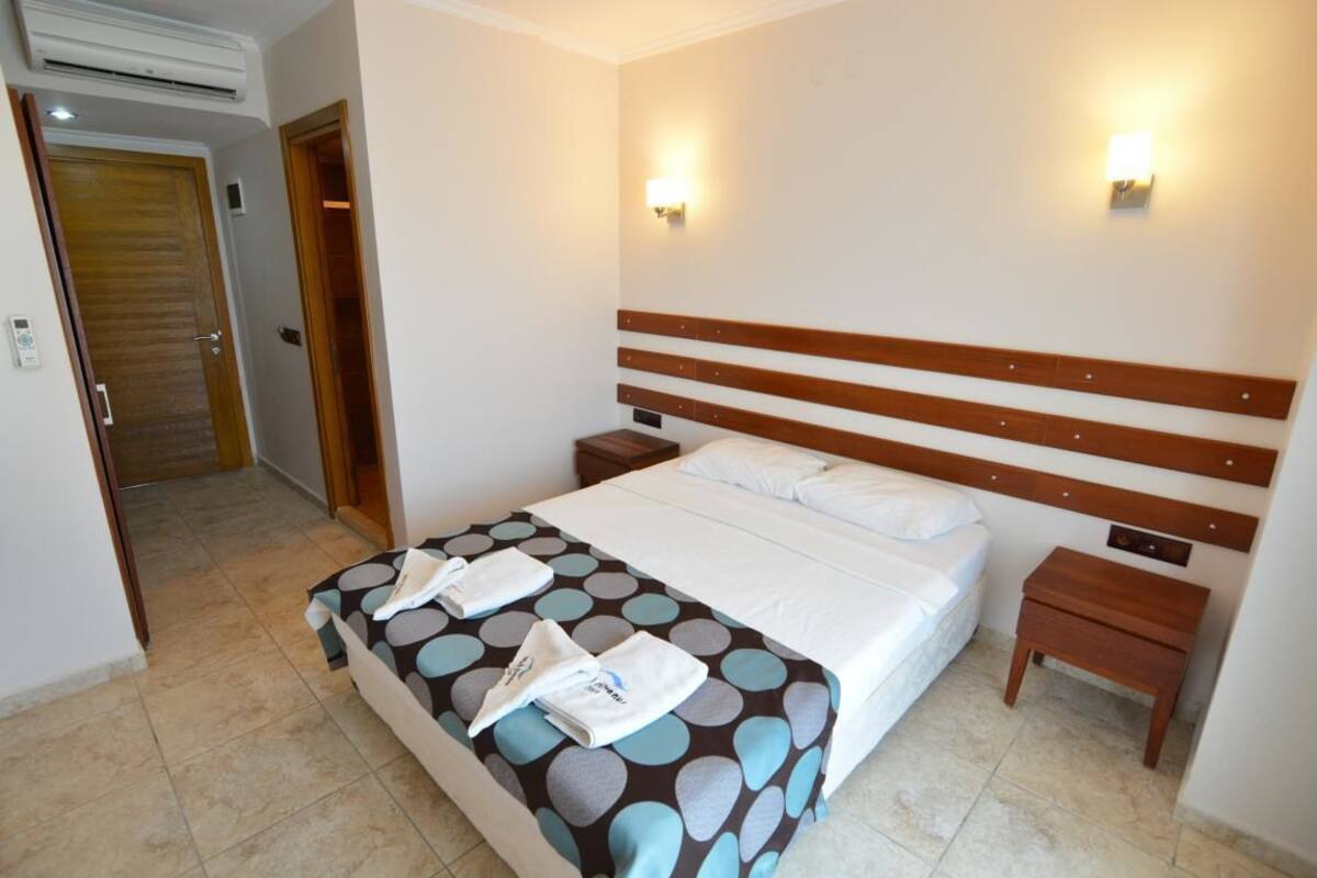 Chambre Double Standard | Minibar, coffres-forts dans les chambres, bureau, Wi-Fi gratuit