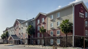 施設の正面