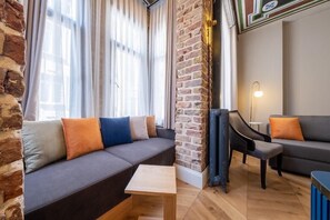 Plasma TV - Hotel Balo (Istanbul)