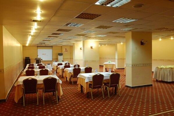 Banquet hall