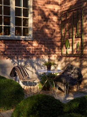 تناول الطعام بالخارج